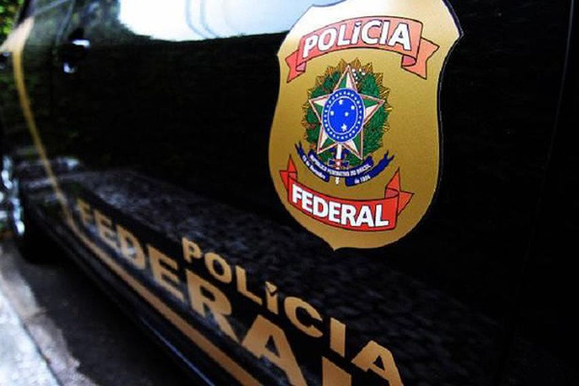 PF cumpre 21 mandados de prisão por fraudes no maior porto do país