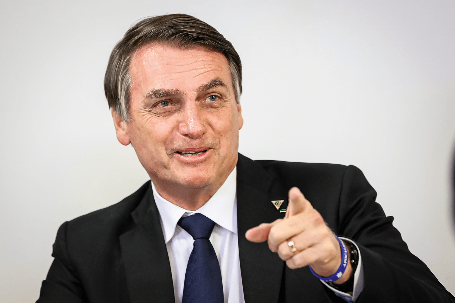 Pesquisa Veja/FSB aponta vitória de Bolsonaro em todos os cenários para 2022
