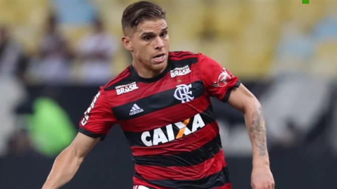 Libertadores: Flamengo reintegra volante para jogo decisivo com Internacional