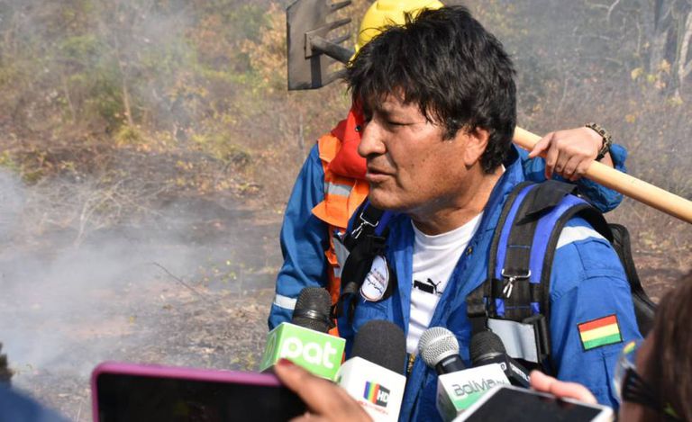 Presidente da Bolívia se perde por quase 1 hora na floresta ao combater incêndio
