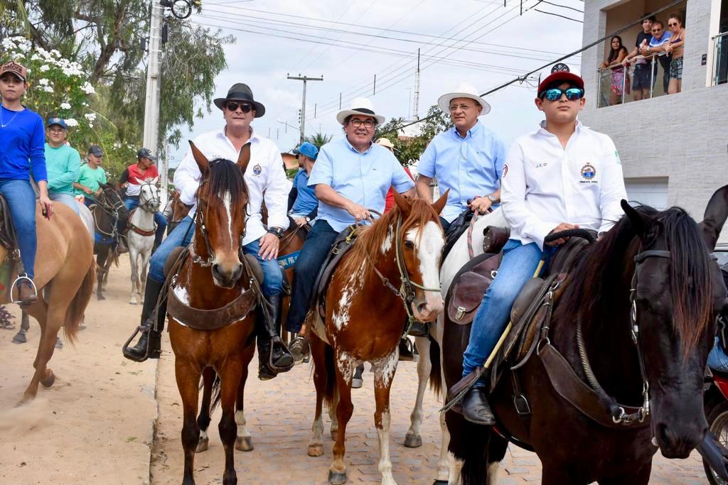 Ezequiel Ferreira participa da 18ª Cavalgada dos Pais em Bom Jesus