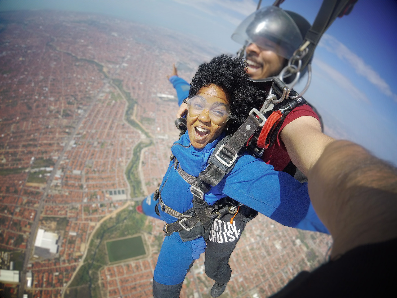 Evento oferece voos panorâmicos pela grande Natal e salto de paraquedas