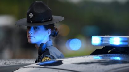 Menino de 14 anos mata os cinco integrantes da família nos EUA
