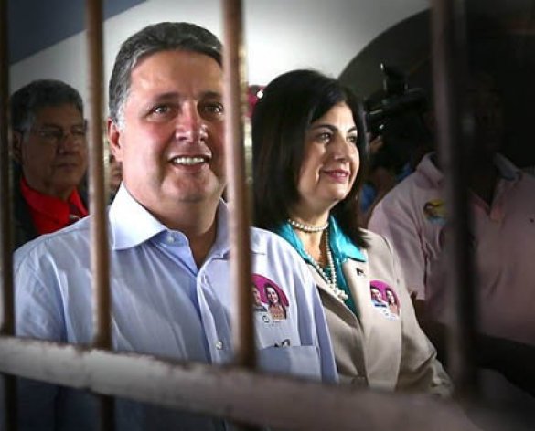 MP do Rio diz que casal Garotinho embolsou R$ 25 milhões em propina