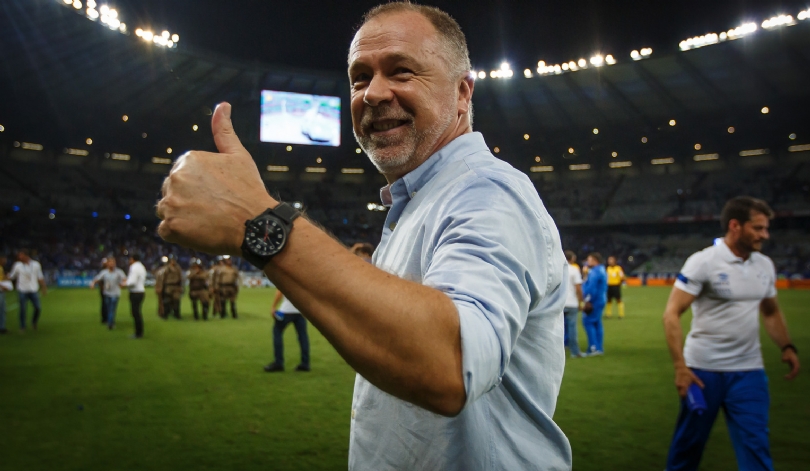 Palmeiras anuncia contratação do técnico Mano Menezes