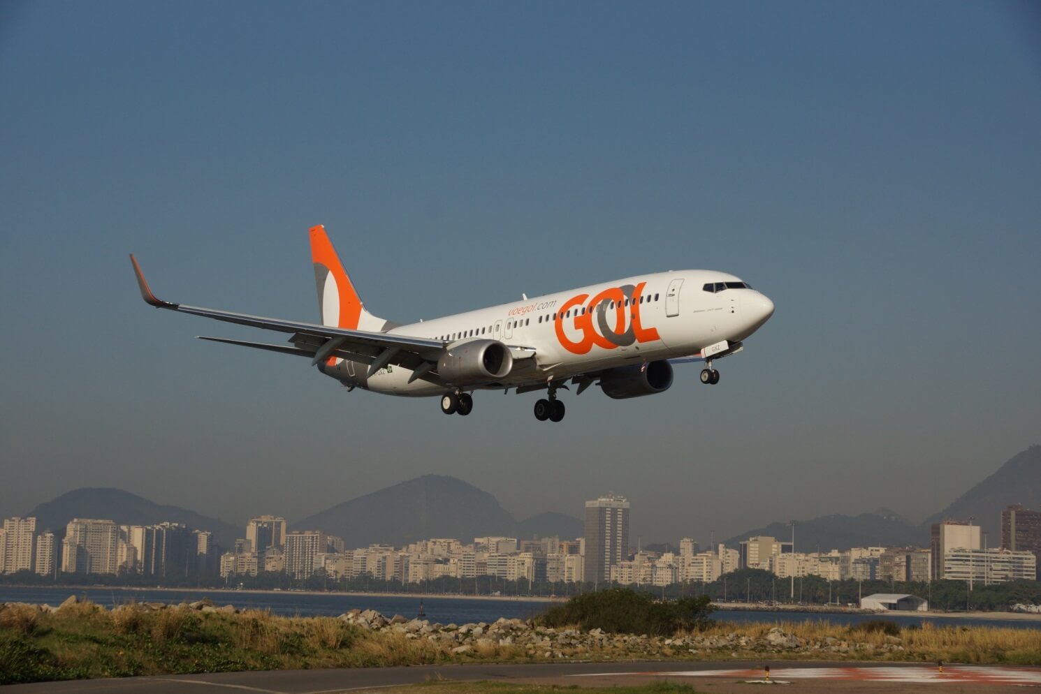 Fátima recebe CEO da Gol e deve anunciar novos voos para o RN