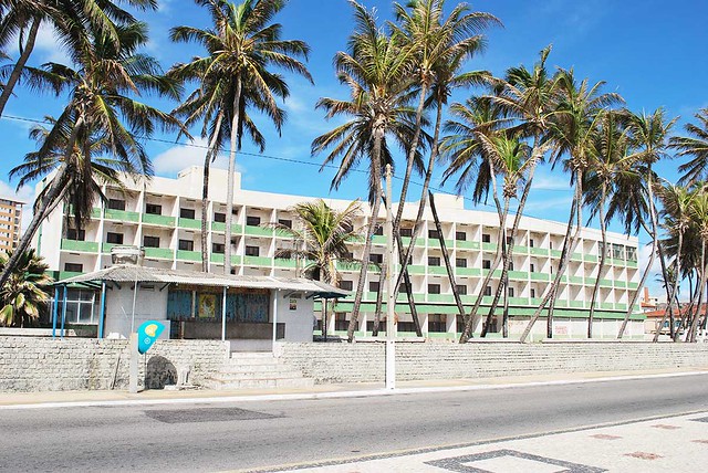 Fátima Bezerra se reúne com interessados no destino do Hotel Reis Magos