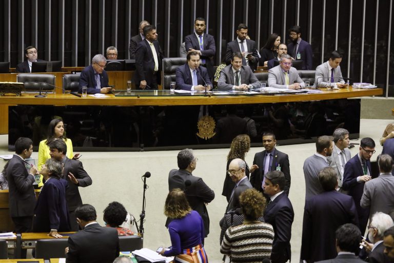 RN deu 5 votos a favor da 'Lei Lula Livre' e apenas um contra; saiba quem