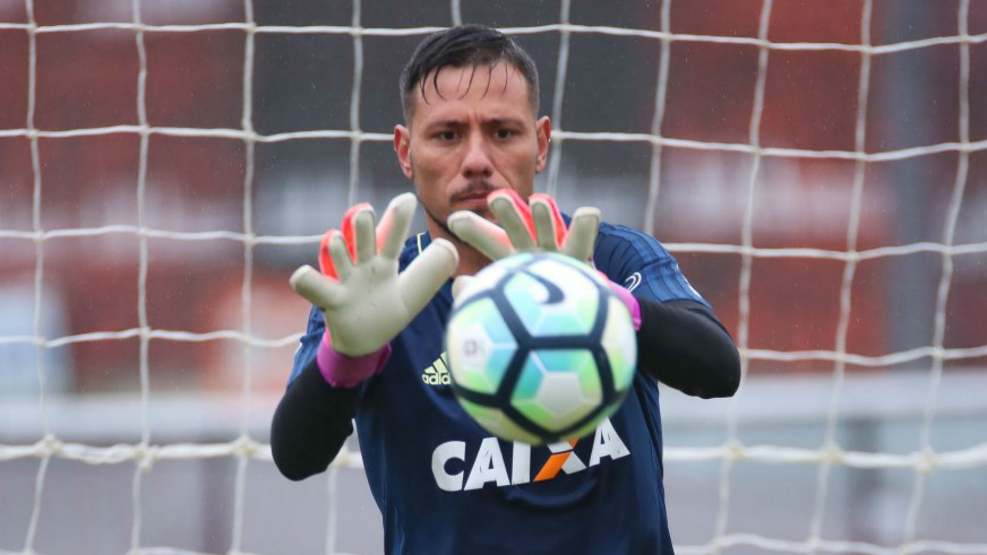 Flamengo: Diego Alves destaca semana livre para treinar