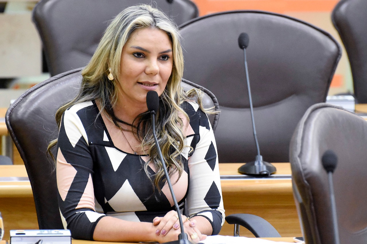 Projeto de Eudiane prevê prioridade para exames a pacientes com câncer no RN