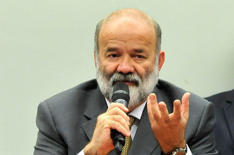 Ex-tesoureiro do PT condenado na Lava Jato vai para semiaberto com tornozeleira