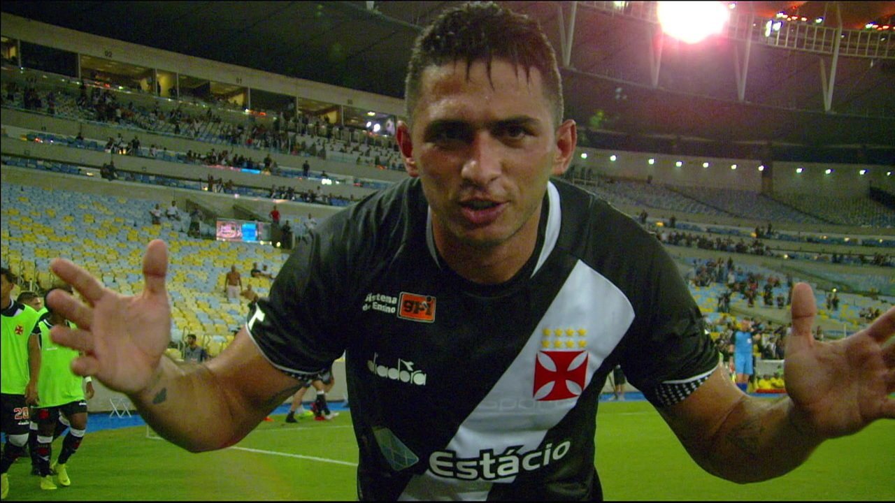 Vasco enfrenta Bahia na manhã de hoje e Luxemburgo testa nova formação
