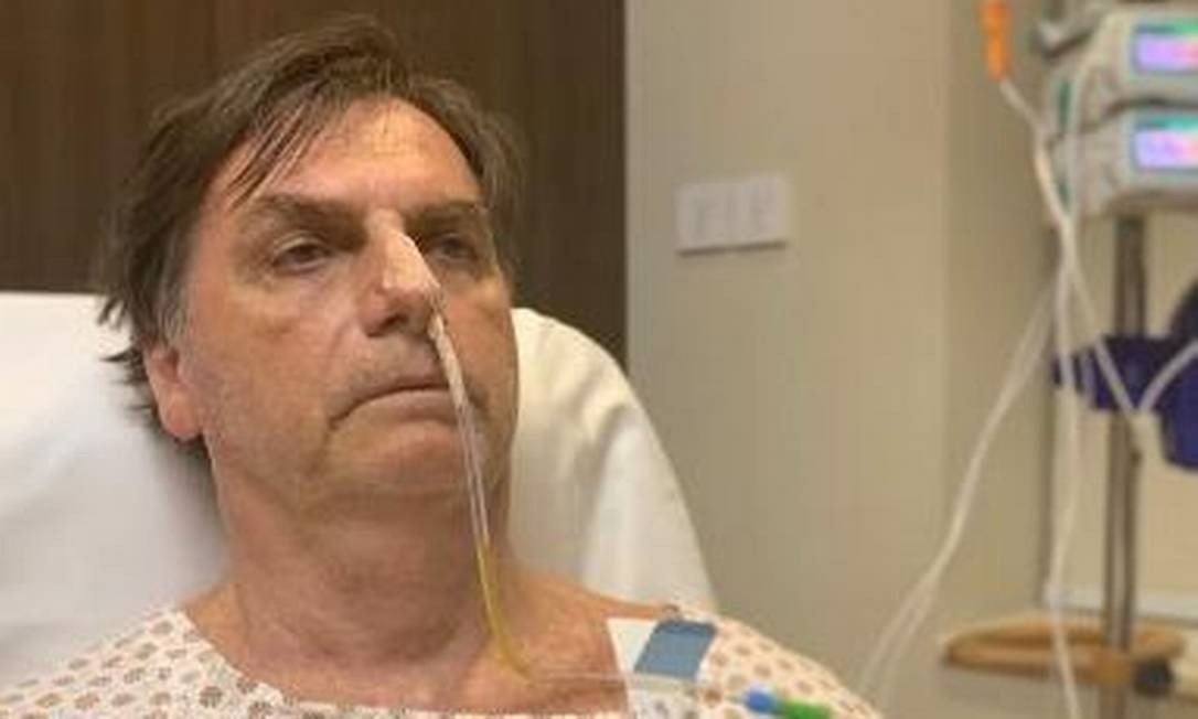 Bolsonaro apresenta distensão abdominal e passa a receber alimentação por sonda