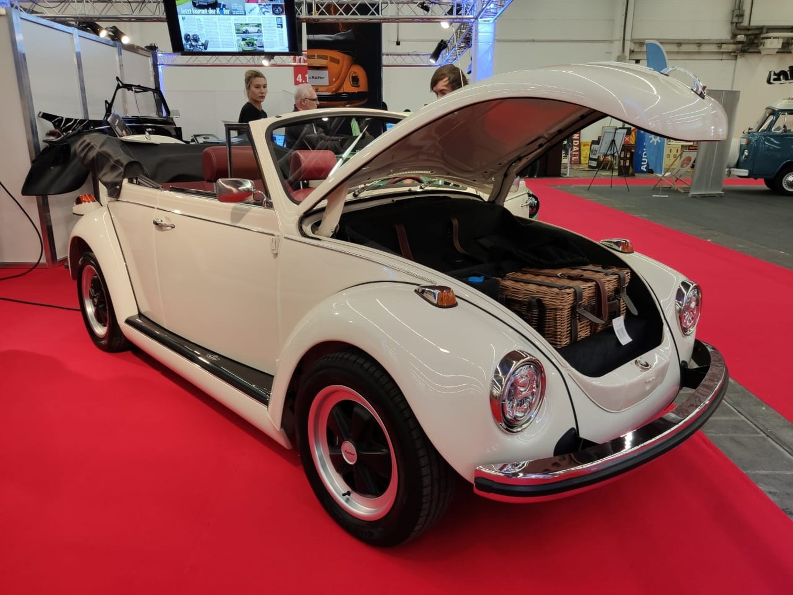 Conheça o eKäfer, o Fusca tradicional e elétrico exibido no Salão de Frankfurt