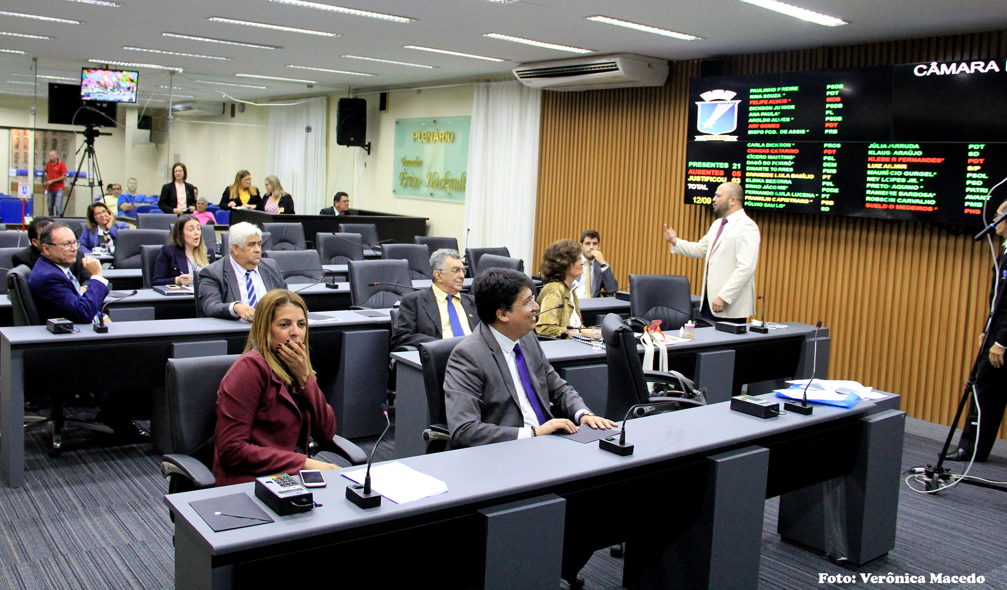 Câmara Municipal aprova título de Cidadão Natalense para ministro de Bolsonaro