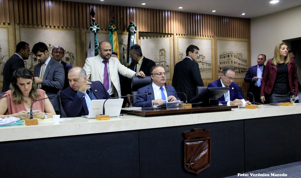 Vereadores aprovam PL que permite visita de animais em hospitais