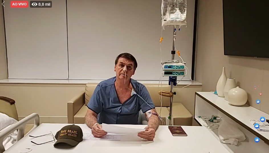 Bolsonaro já caminha pelo corredor do hospital; assista à fala do porta-voz