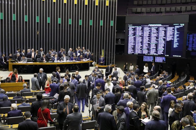 Câmara pode votar projeto que altera recolhimento do Imposto sobre Serviços