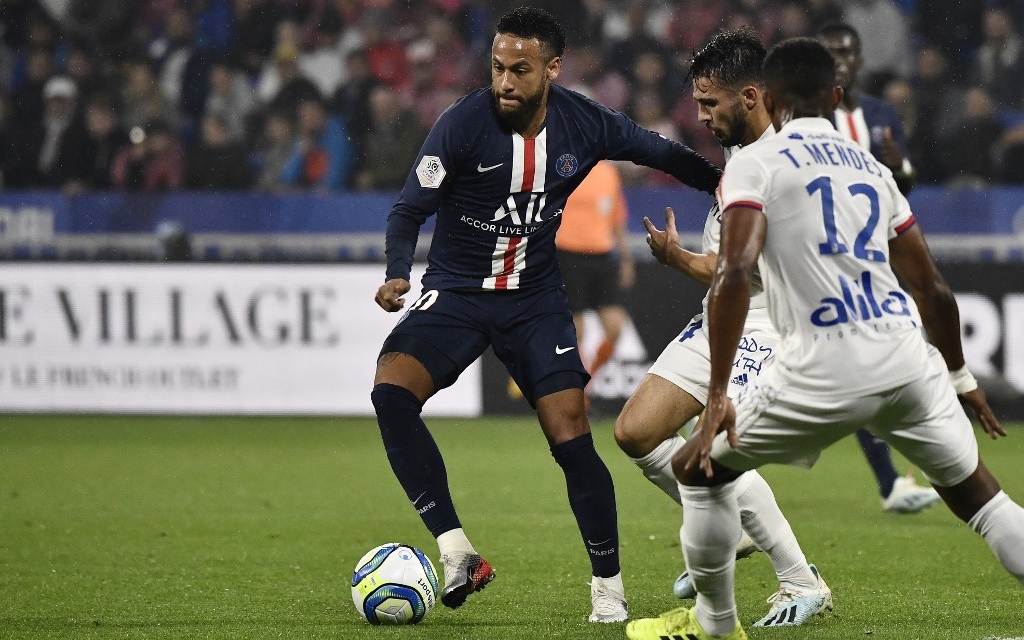 (VÍDEO) Neymar faz outro golaço e dá vitória ao PSG sobre o Lion; assista