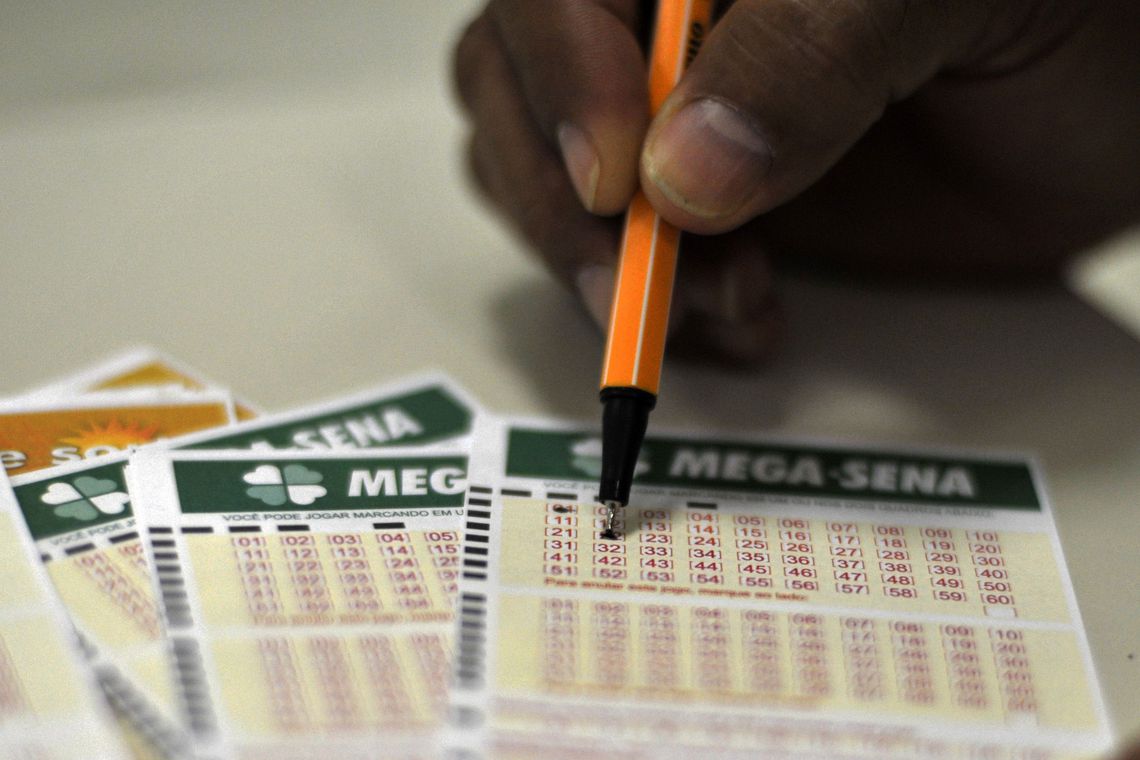 Mega-Sena sorteia neste sábado prêmio estimado em R$ 5,5 milhões