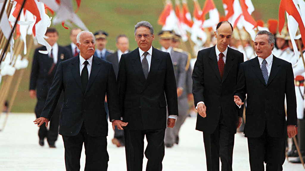 Ex-vice-presidente vive drama silencioso devido a Alzheimer