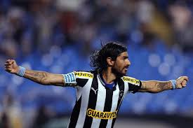 "El Loco Abreu" e a cavadinha