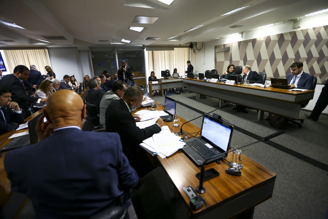 CCJ do Senado aprova relatório e reforma da Previdência vai para Plenário