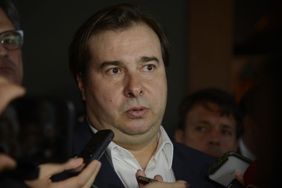 Maia: governo deve compensar perdas na Previdência no pacto federativo