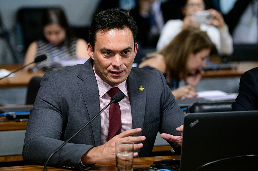 Projeto de senador do RN estimula doações para escolas de educação básica