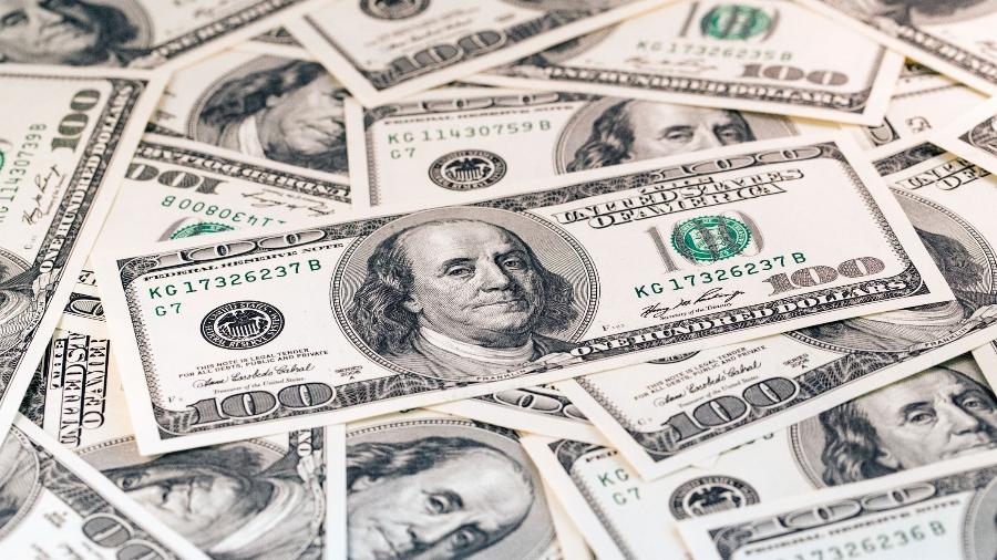 Pessoas físicas não poderão ter contas em dólar indiscriminadamente