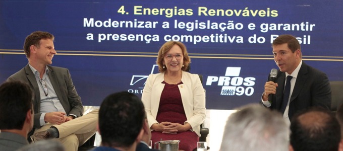 Bolsonaro usa ‘Brasil quebrado’ para facilitar privatizações, diz senadora do RN