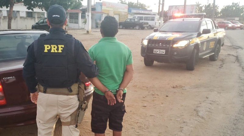 PRF prende 21 pessoas por vários crimes no último fim de semana no RN