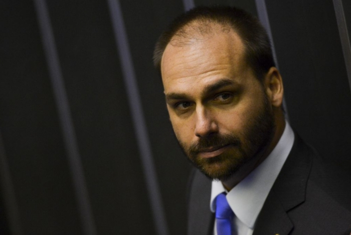 Filho do presidente afirma que Comunismo matou mais do que Nazismo