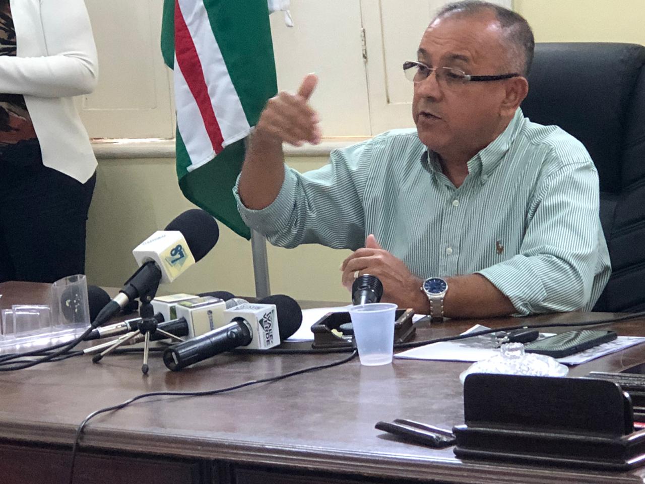 Débitos nos cofres de Ceará-Mirim somam mais de R$ 20 milhões, aponta prefeito