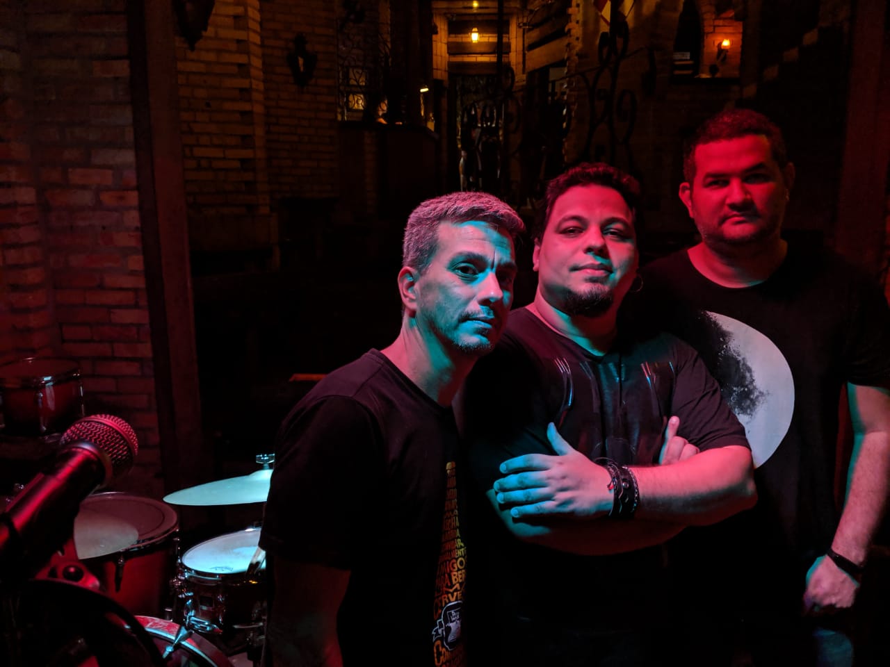 Cleo Lima Blues Trio faz um som dia 17 no Taverna Pub