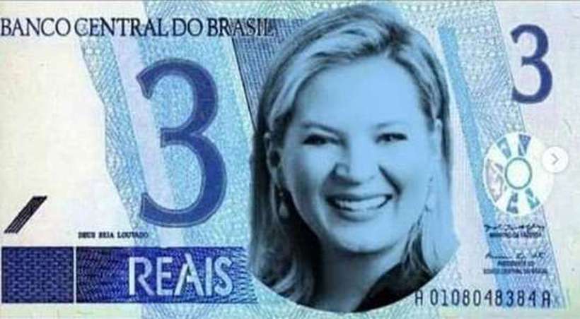 Filho de Bolsonaro posta rosto de ex-líder do Governo em nota de R$ 3,00
