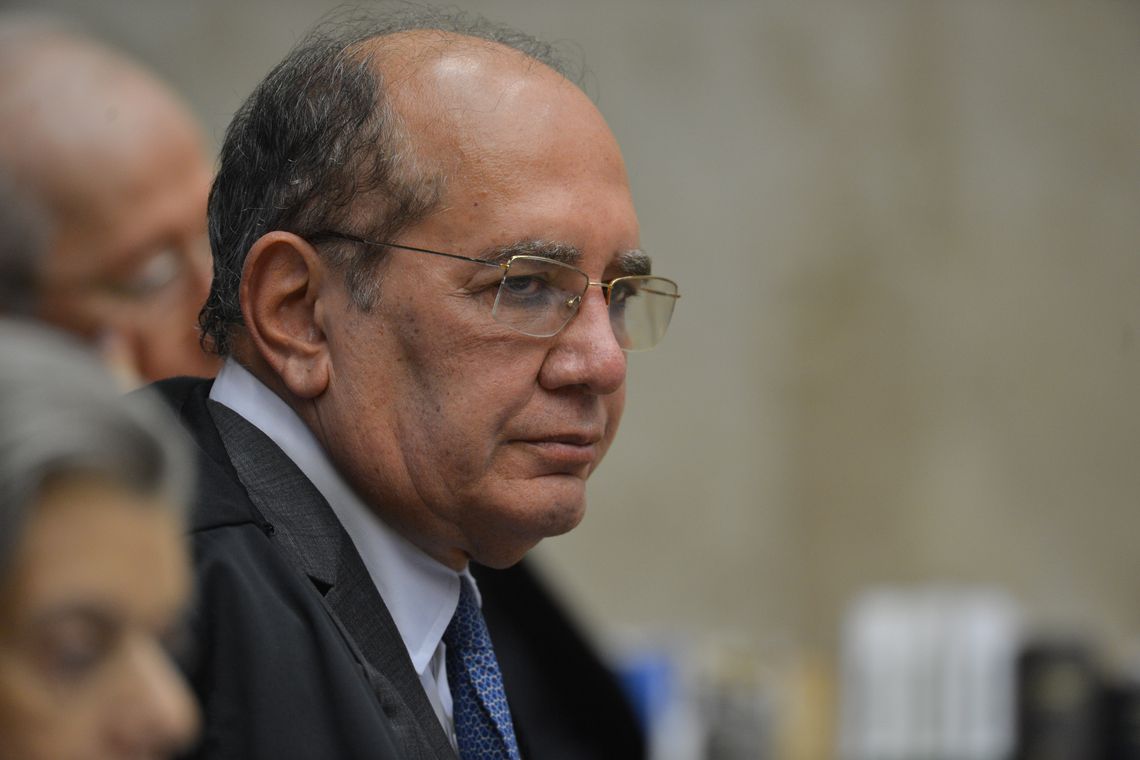 Gilmar Mendes suspende MP de Bolsonaro que faculta editais públicos em jornais