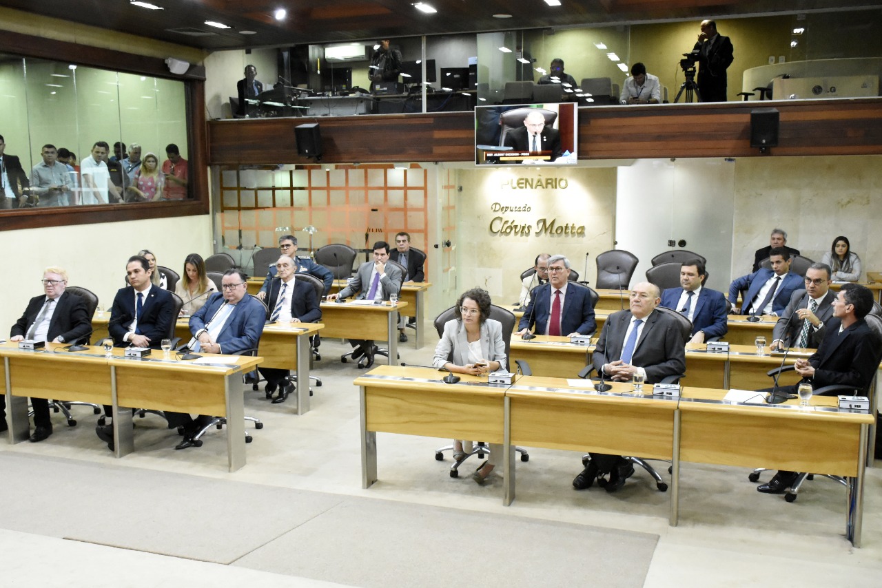 Assembleia aprova por unanimidade reajuste de 23% para PMs e bombeiros
