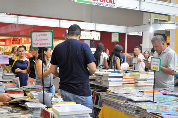 Feira do Livro de Mossoró começa nesta quarta e terá 100 horas de atividades