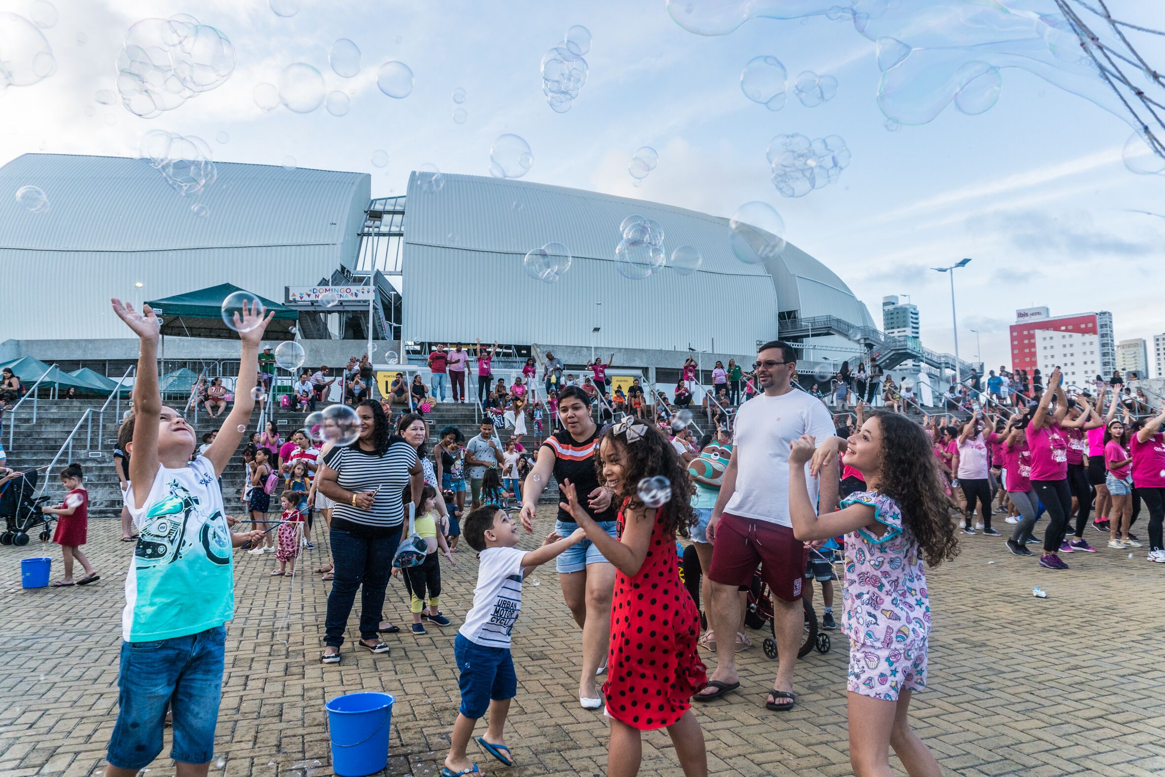 Domingo na Arena: mundo de fantasia com o 'Quintal de Faz de Conta'