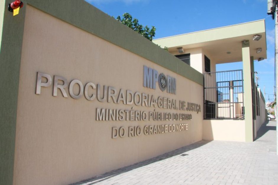 Operação do MPRN apura desvios em contratos de Câmara Municipal no RN