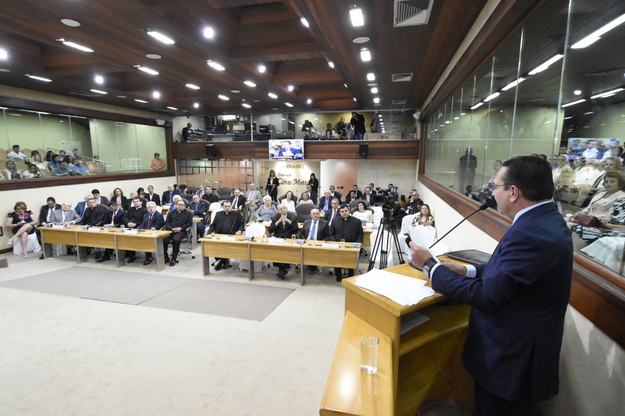 Sessão solene na Assembleia Legislativa marca 100 anos do Seminário de São Pedro