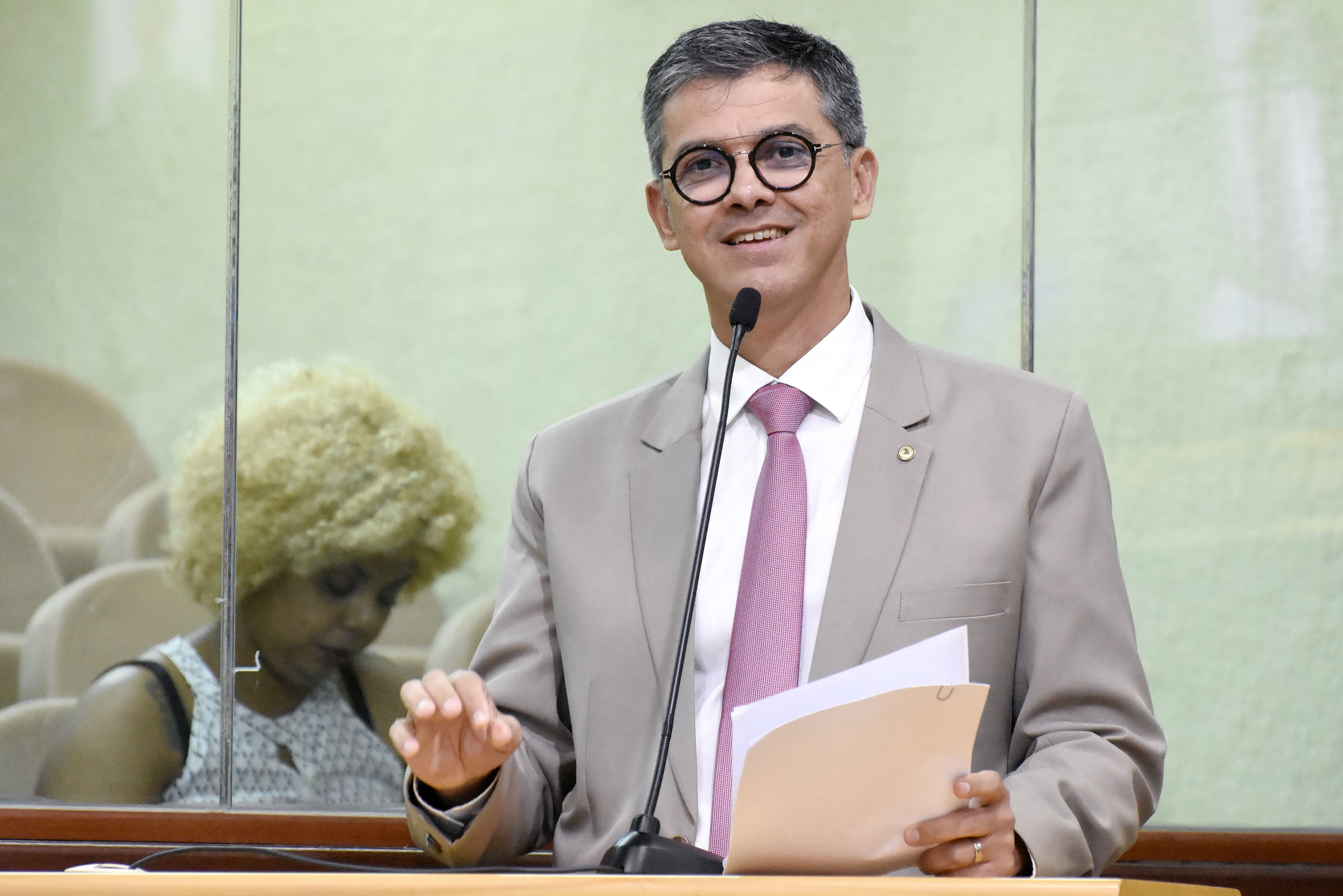 Azevedo questiona sindicatos do RN: 'estão do lado do povo ou do governo?'