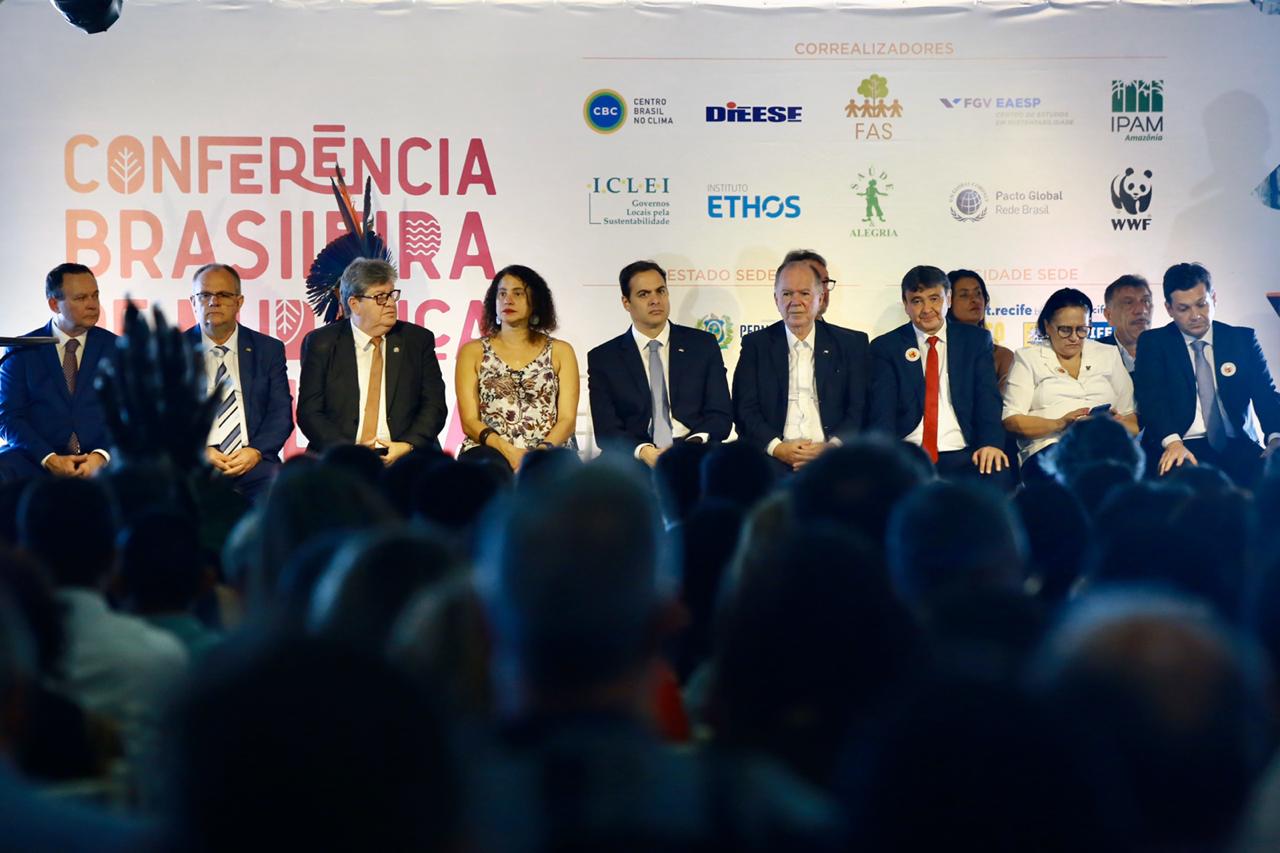Fátima participa de conferência sobre mudanças climáticas no Recife