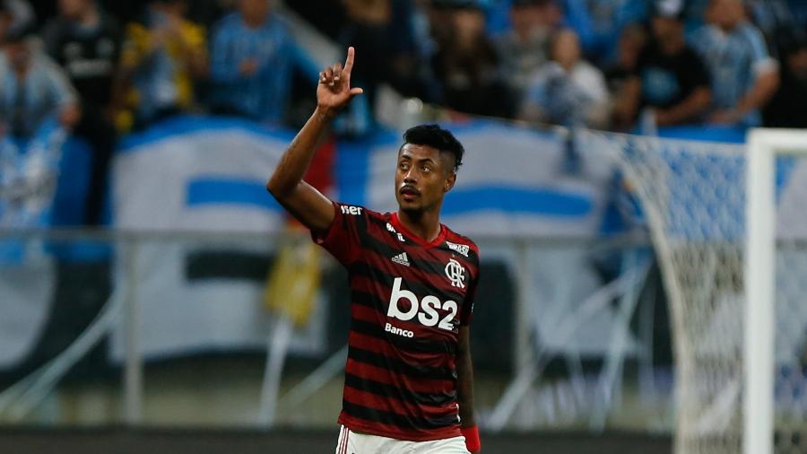 Técnico brasileiro diz que Bruno Henrique é melhor que Cristiano Ronaldo