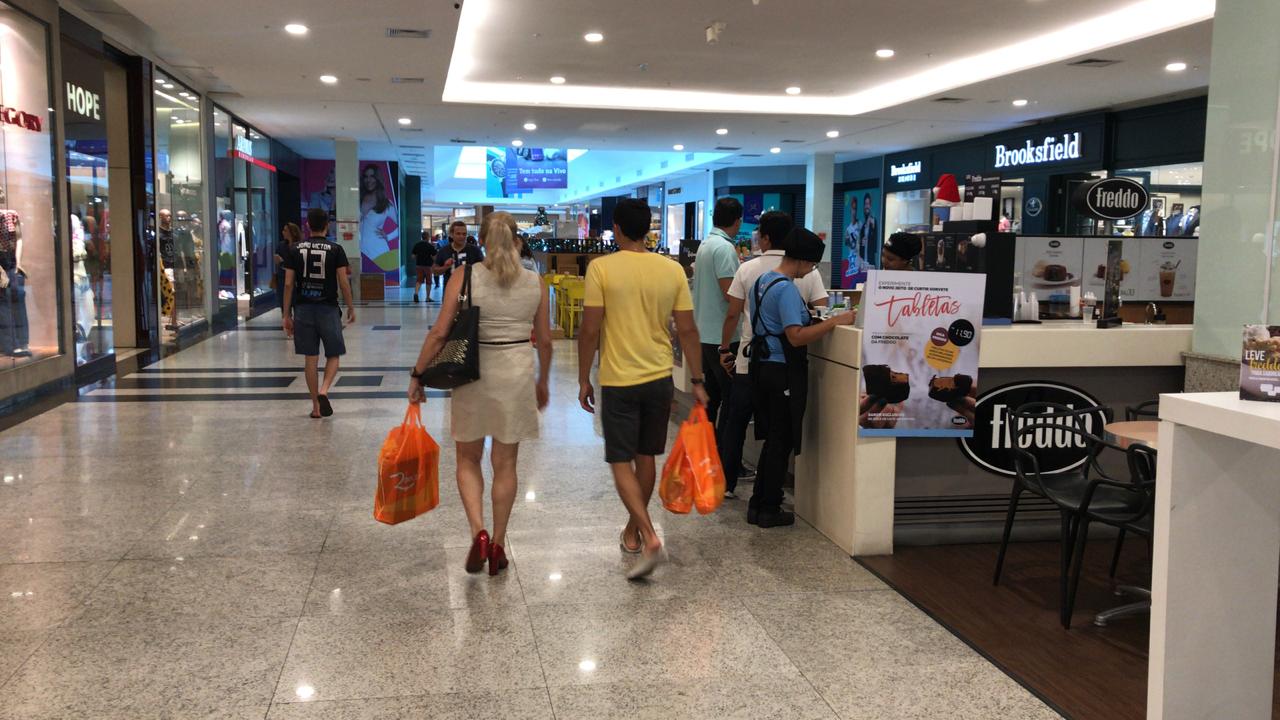 Shopping oferece descontos de até 90% em produtos via aplicativo