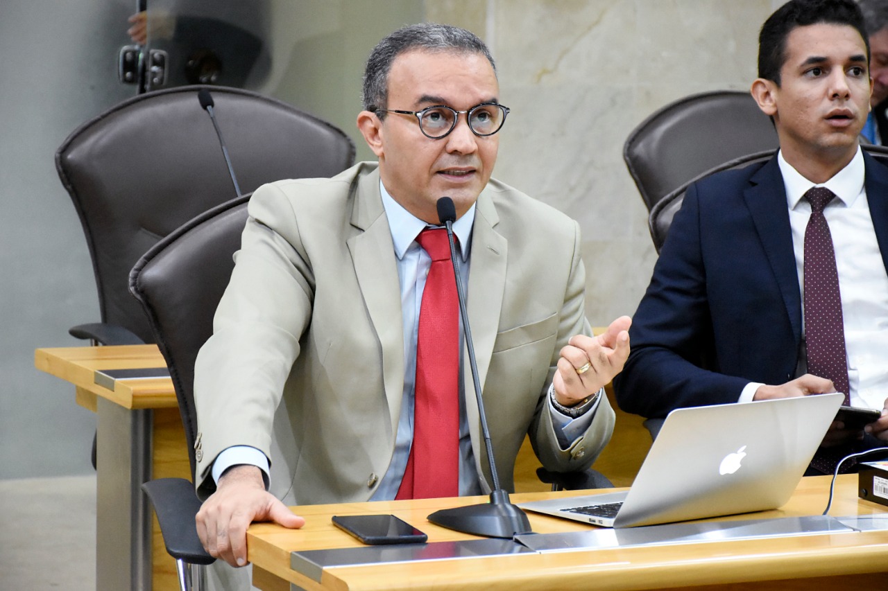 Presidente da Caern reclama de Comissão da AL e é convocado a dar esclarecimento