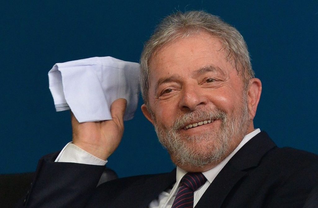 Lula diz, em post, que é mais popular que Bolsonaro: “Kkkk”
