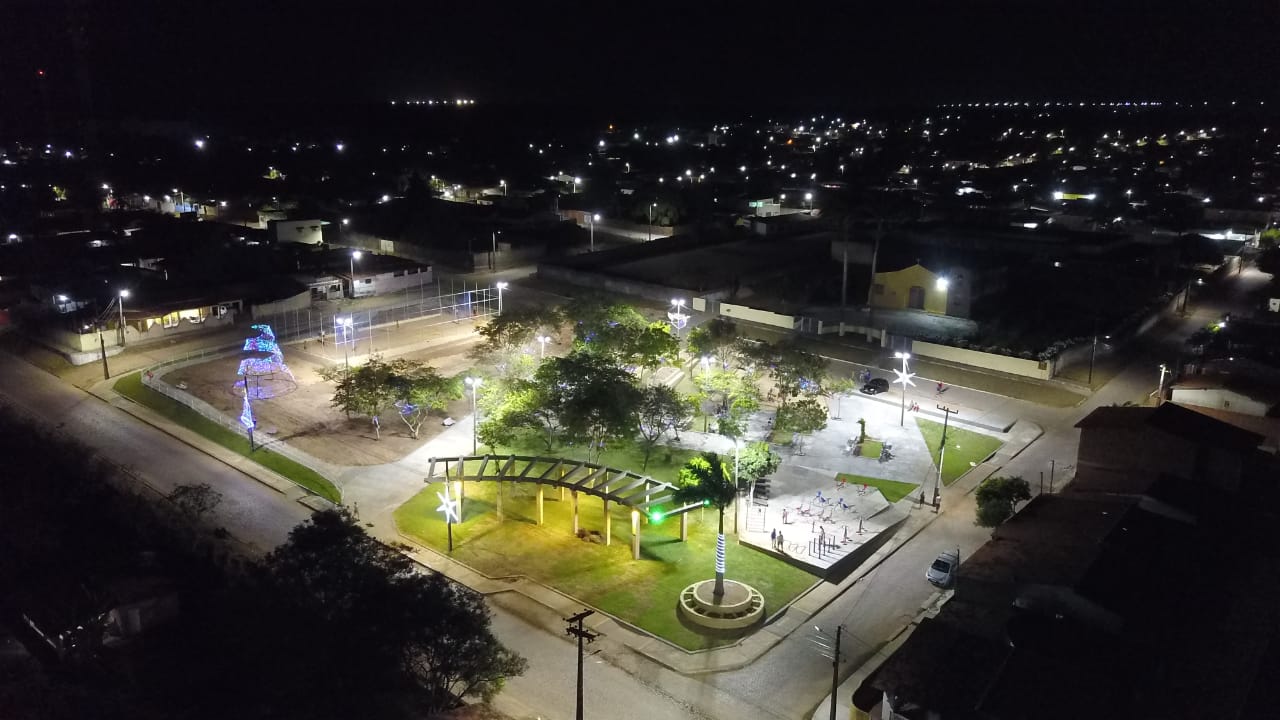 Prefeitura de São Gonçalo inaugura praça multiuso no Santa Terezinha