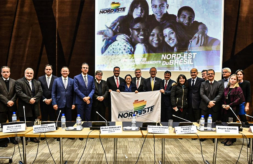 Governadores do Nordeste passam fim de semana em Paris, sem agenda oficial